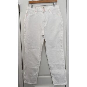 Universal Thread Women's 90s Vintage Straight Jeans White Denim Size 10 Short